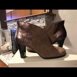 New authentic Aerosoles Heelrest Tan Rosegold 6.5